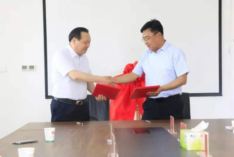 河南紅旗渠（集團）攜手中州國旅，共謀研學事業(yè)新發(fā)展